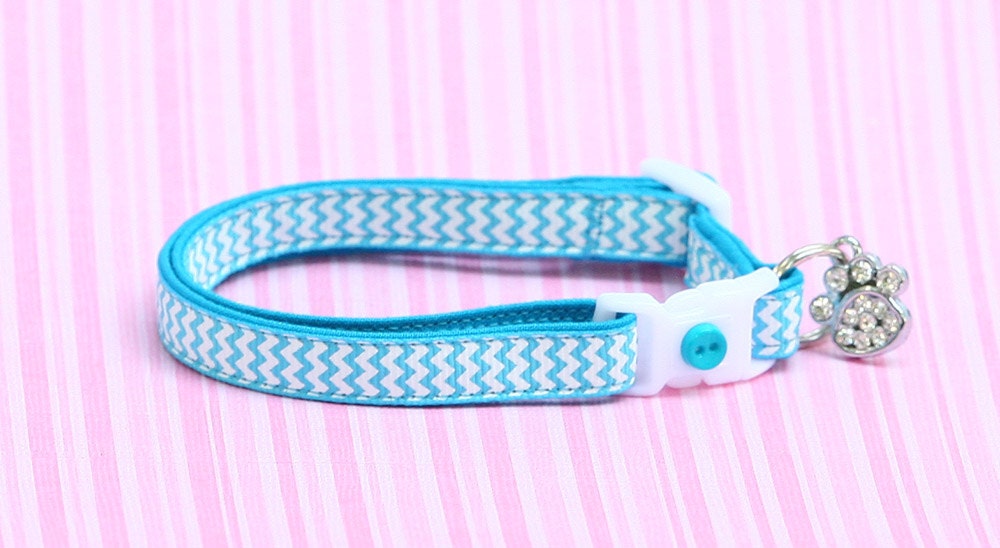 Tropical Blue Chevrons Cat Collar-3