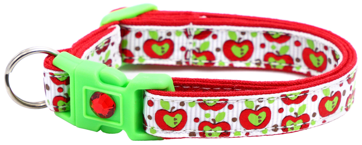 Colorful Red and Green Apples on White Breakaway Cat Collar-7